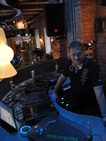 Bar_duck_DJ_ED
